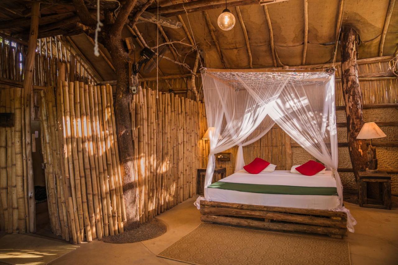 The Saraii Tree Lodge Tissamaharama Exteriör bild